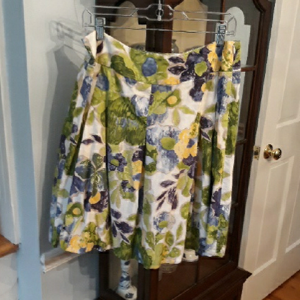 Talbots Floral A-Line Skirt - Multicolor, Size Small P, 100% Cotton, Like New!